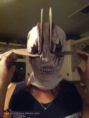 how to make a pyramid head helmet