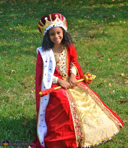 Queen Costume