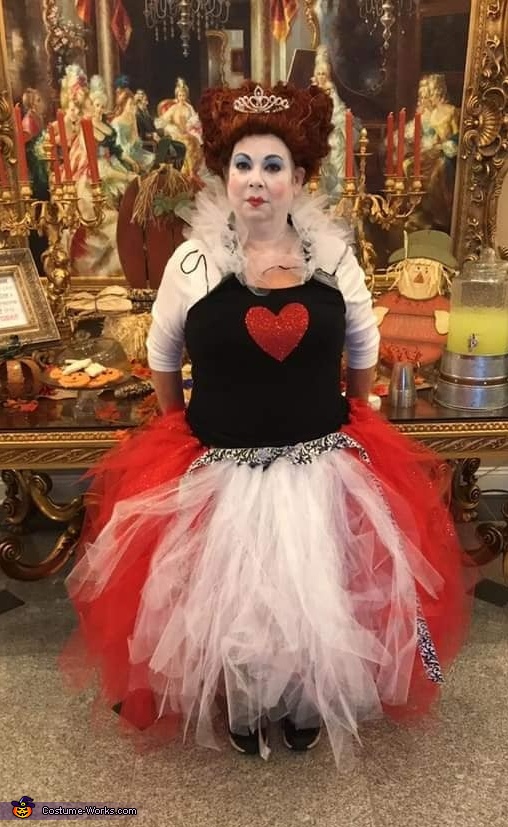 Alice In Wonderland Queen Of Hearts Costume Diy