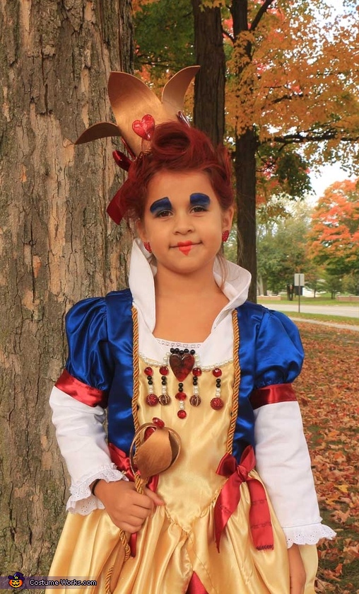 Queen of Hearts Girl's Costume Halloween | Easy DIY Costumes