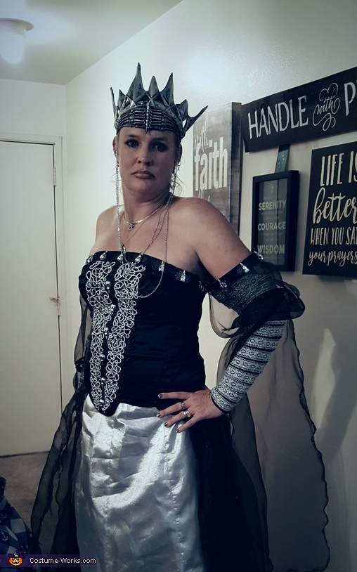 Queen Ravenna Costume