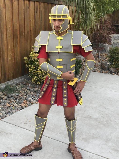 how to make a roman soldier costume