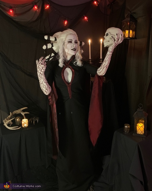 Salem Costume