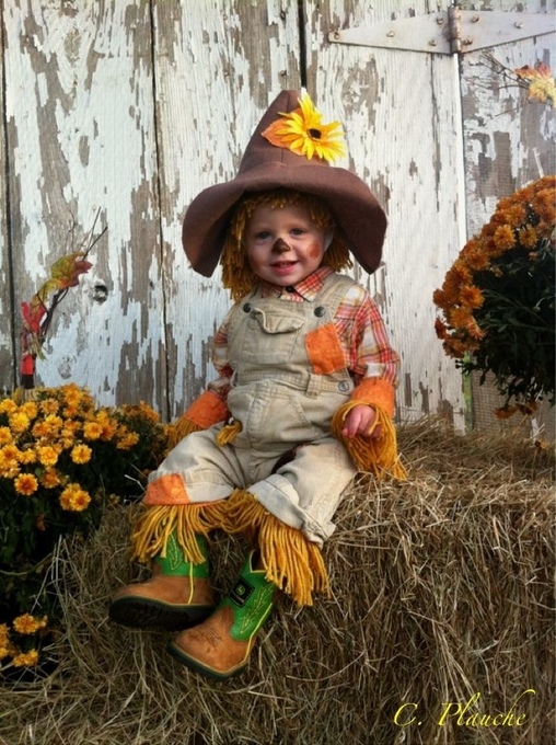 Awesome Scarecrow Costume | DIY Tutorial