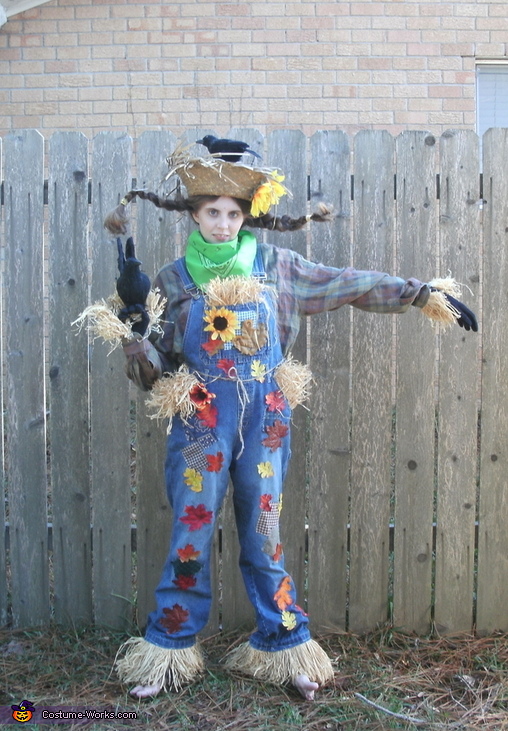 Scarecrow Halloween Costume | Last Minute Costume Ideas