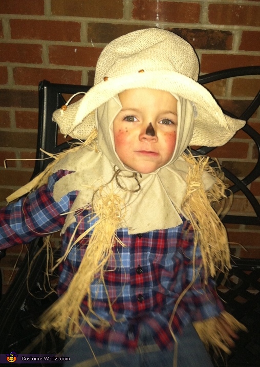 Scarecrow DIY Halloween Costume | Easy DIY Costumes