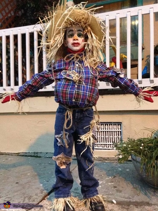 diy scarecrow costume for women
