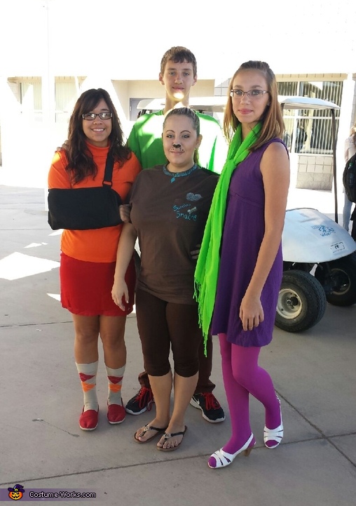 Scooby-Doo Gang Halloween Costume