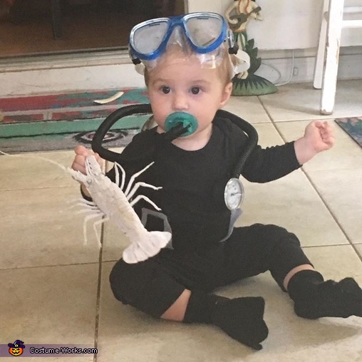 DIY Scuba Diver Baby Costume