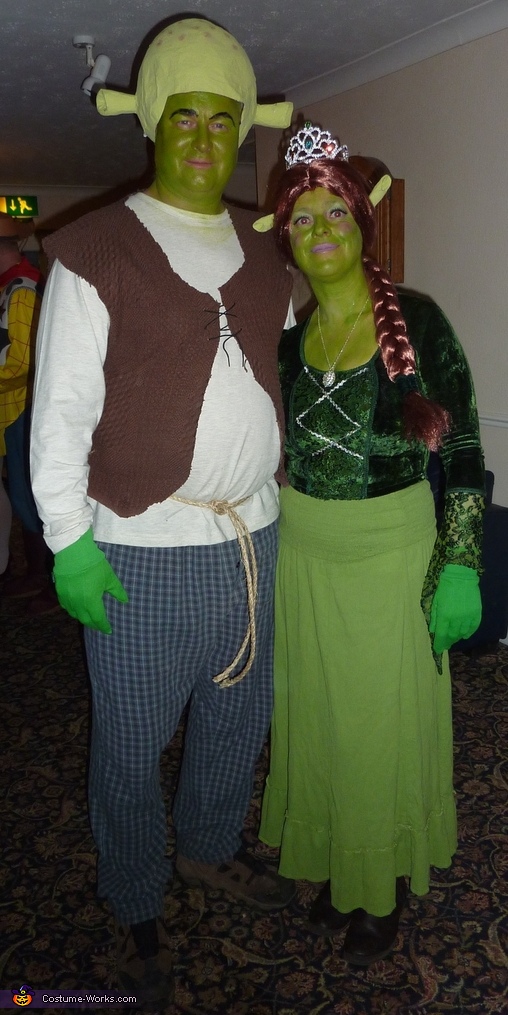 DIY Shrek and Princess Fiona Couples Costume