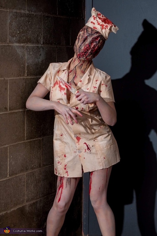 Silent Hill Nurse Costume DIY