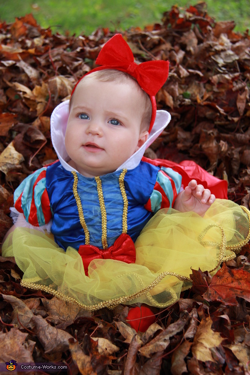 Snow white hot sale newborn photography