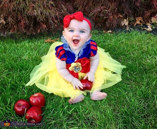 DIY Snow White Baby Costume | Best Halloween Costumes