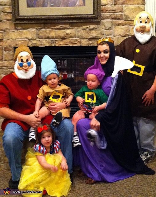 Snow White and Dwarfs Family Costume