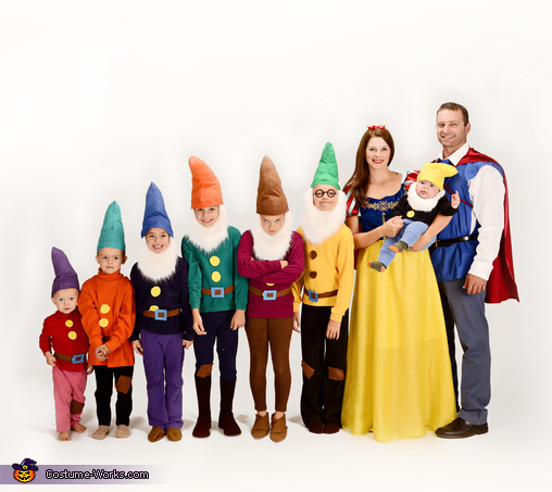 Snow White and the Seven Dwarfs Family Costume