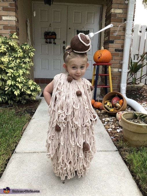 Spaghetti and Meatballs Child Halloween Costume | How-to Tutorial