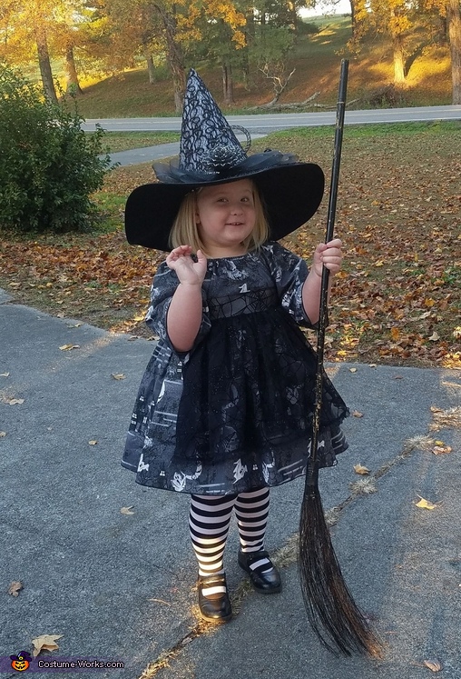 Spell Caster Costume | Mind Blowing DIY Costumes