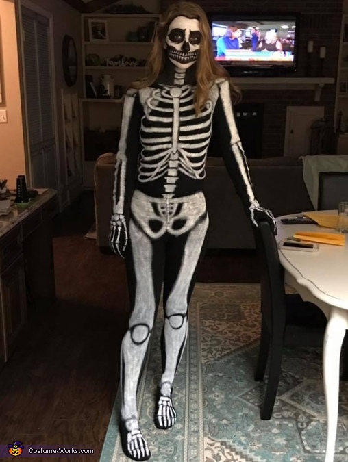 Spooky Skeleton Costume | No-Sew DIY Costumes
