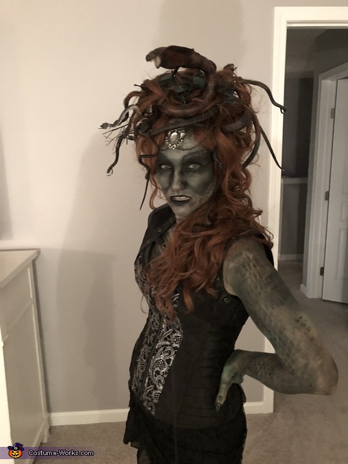 Steampunk Medusa Costume - Photo 4/5
