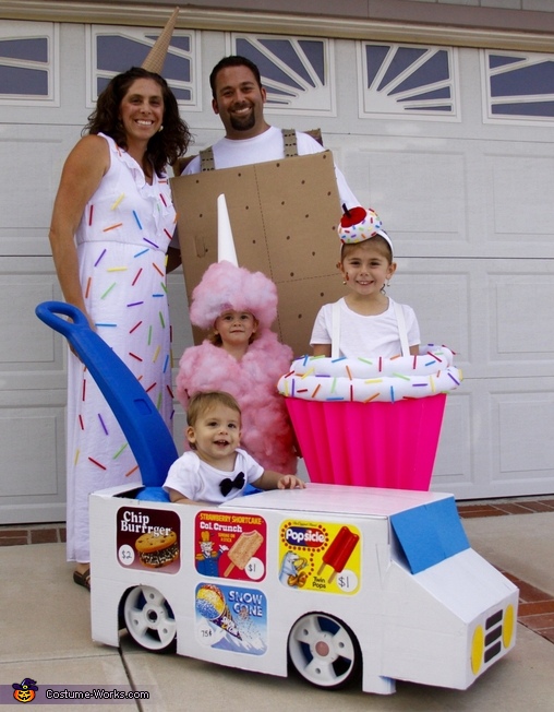 Sweet Family Costume