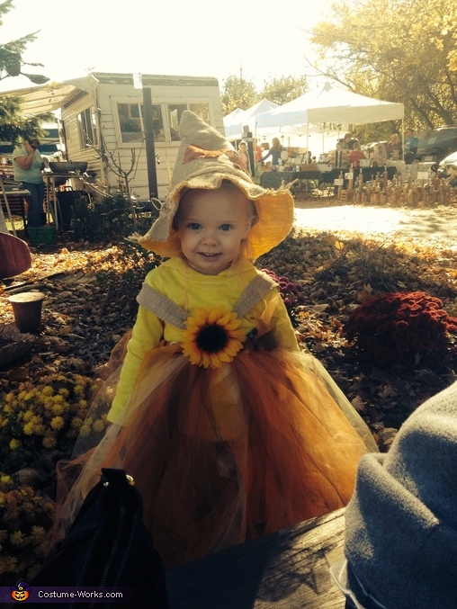 Sweet Scarecrow Baby Costume | Original DIY Costumes - Photo 2/2