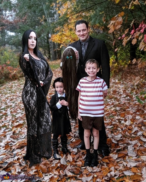 The Addams Family Costume | DIY Costumes Under $25
