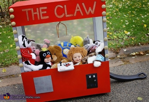 The "Claw" Costume