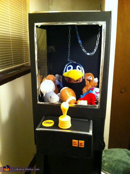 Claw Game Costume | Creative DIY Costumes
