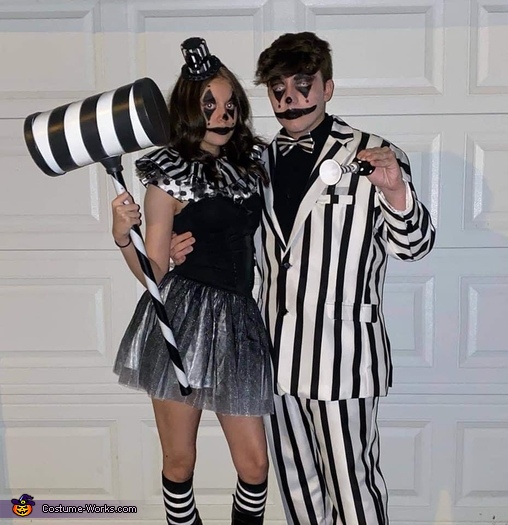 scary clown couple costumes