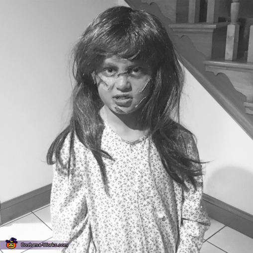 The Exorcist Girl's Costume | No-Sew DIY Costumes - Photo 3/5
