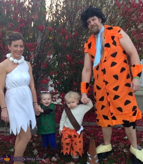 The Flintstones Family Costume | Last Minute Costume Ideas