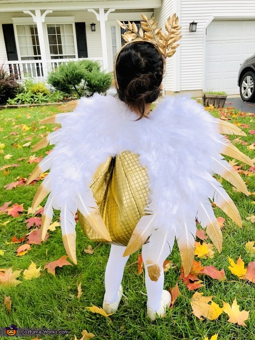 The Golden Snitch Costume - Photo 3/6