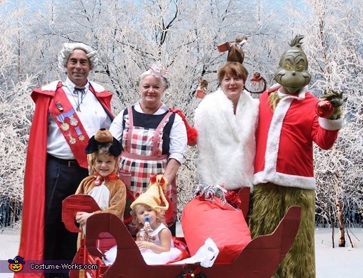 The Grinch Family Costume