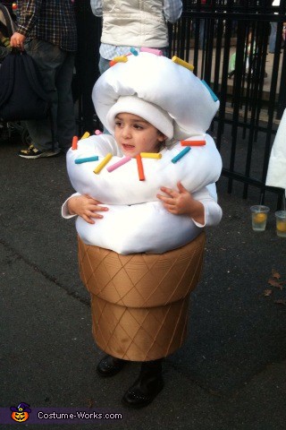 The Ice Cream Cone - creative costume | No-Sew DIY Costumes