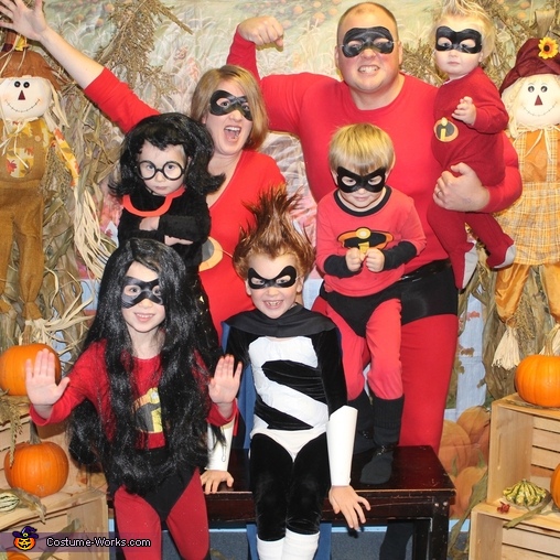 Creative The Incredibles Family Halloween Costume