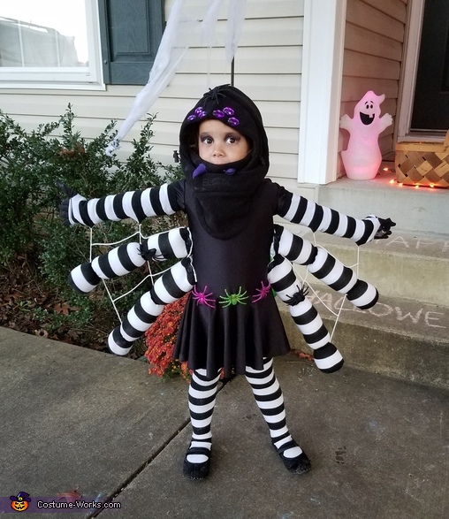 The Itsy Bitsy Spider Costume | How-to Tutorial - Photo 2/3
