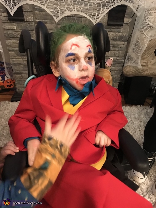 The Joker Costume | No-Sew DIY Costumes - Photo 5/5