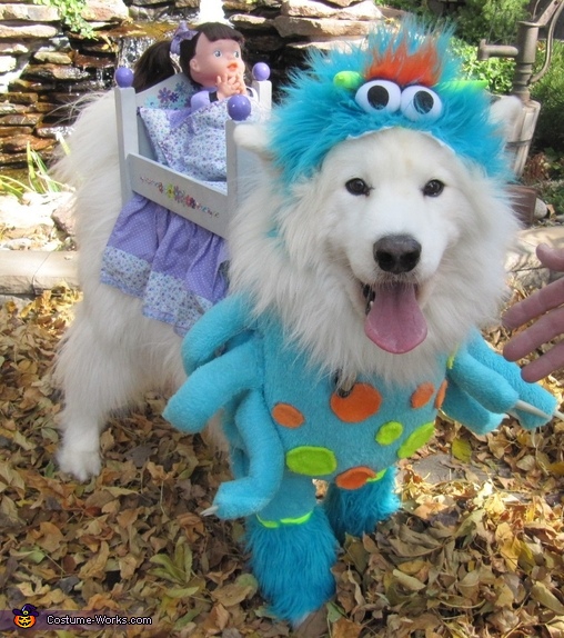 The Monster Under the Bed Dog Costume | Coolest DIY Costumes - Photo 4/4