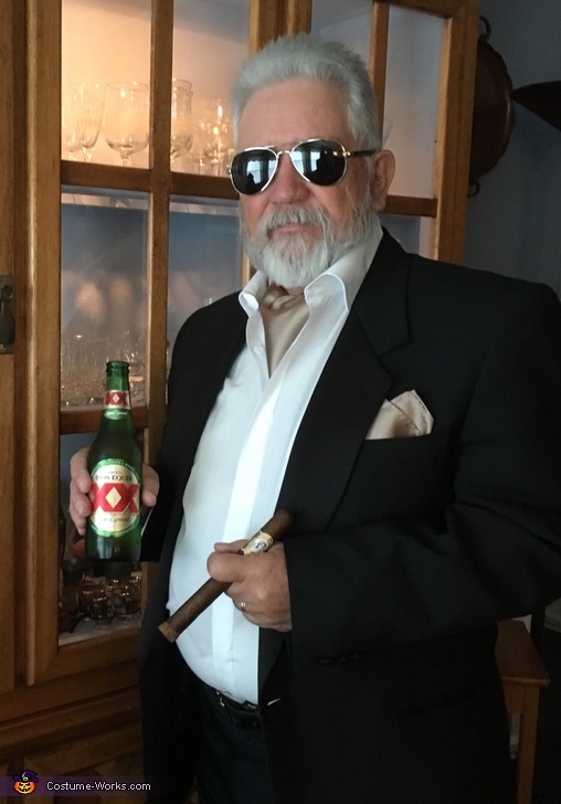 The Most Interesting Man in the World Costume