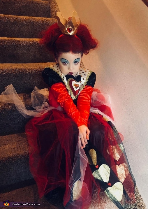 The Queen of Hearts Costume | Coolest Halloween Costumes