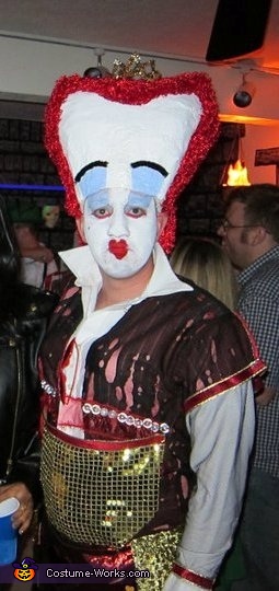 The Red Queen from Tim Burton's Alice in Wonderland - Costume Works