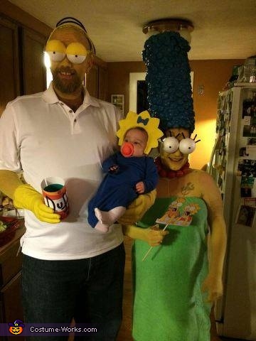 The Simpsons - Family Halloween Costume | Creative DIY Ideas - Photo 4/4