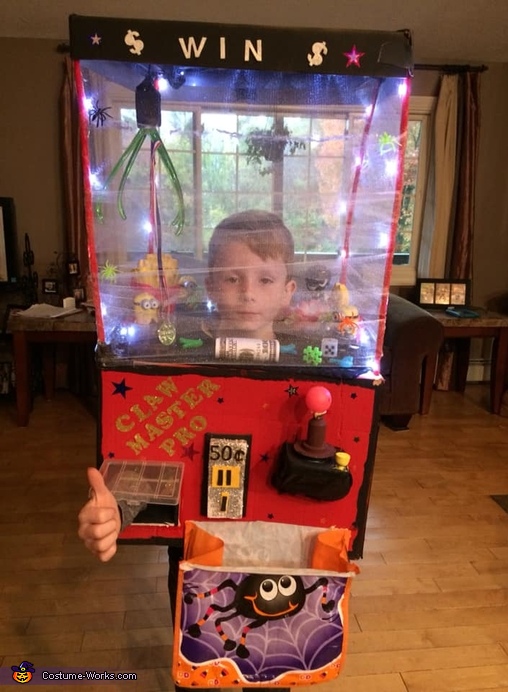The Ultimate Claw Machine Costume | DIY Instructions