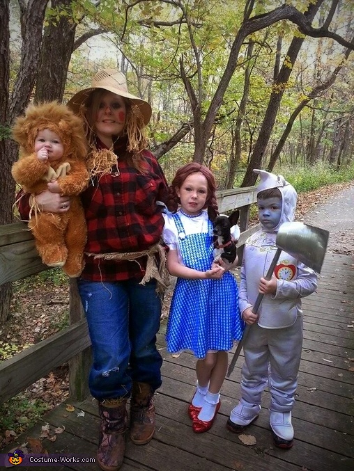 The Wizard of Oz Family Costume Idea | Original DIY Costumes
