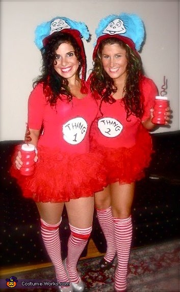 Thing 1, Thing 2 and The Cat In The Hat Costumes - Photo 2/2