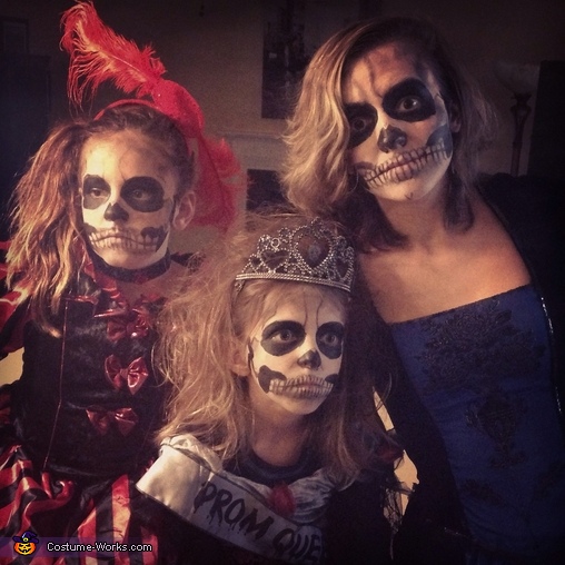 Three Skeletons Costume