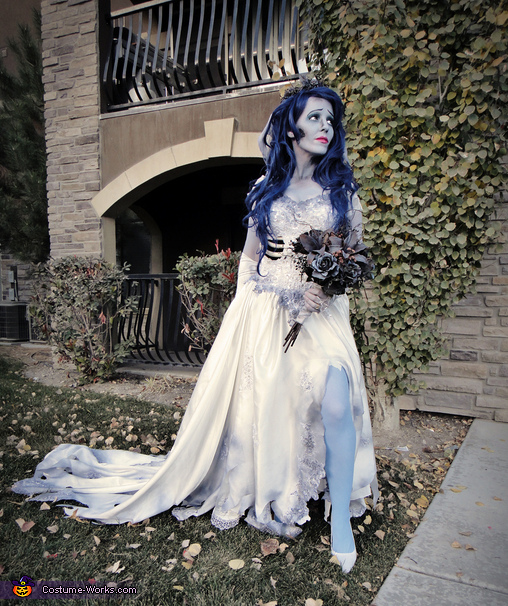 Womens Bloody Bride Halloween Costume
