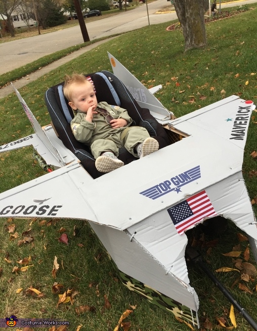 Maverick Top Gun Baby Costume - pregnantverse