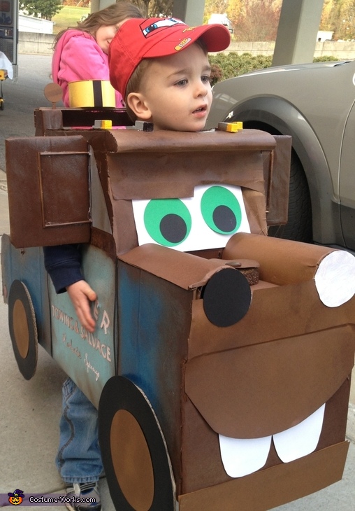 The  Lightning mcqueen costume, Cardboard car, Boy halloween costumes