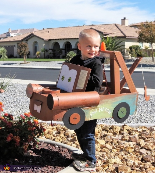 Tow Mater Costume